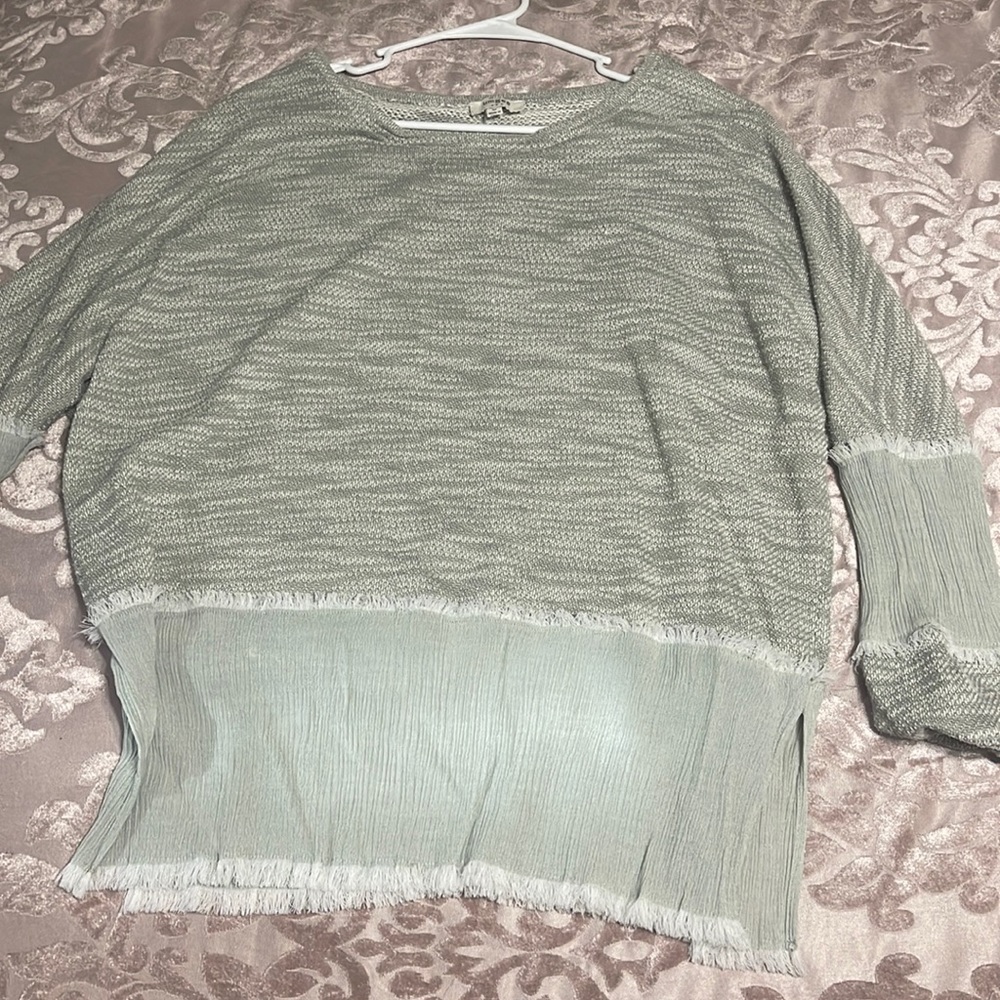 Long sleeve thin sweater size medium